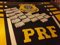 PRF prende caminhoneiro com 300 comprimidos de anfetamina em Santa Maria (DF)