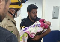 PRF salva bebê engasgada em Ceilândia (DF)