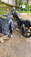 PRF apreende moto com a numeração do motor raspada