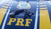 PRF apreende uma pistola calibre .765 e um simulacro em Samambaia