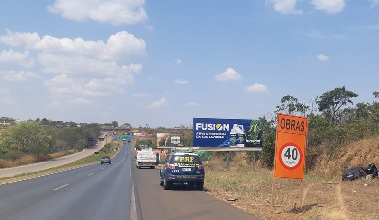 Homem provoca saída de pista do carro da ex-mulher e é preso pela PRF em Planaltina (DF)