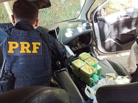 PRF prende duas pessoas com 13 kg de cocaína