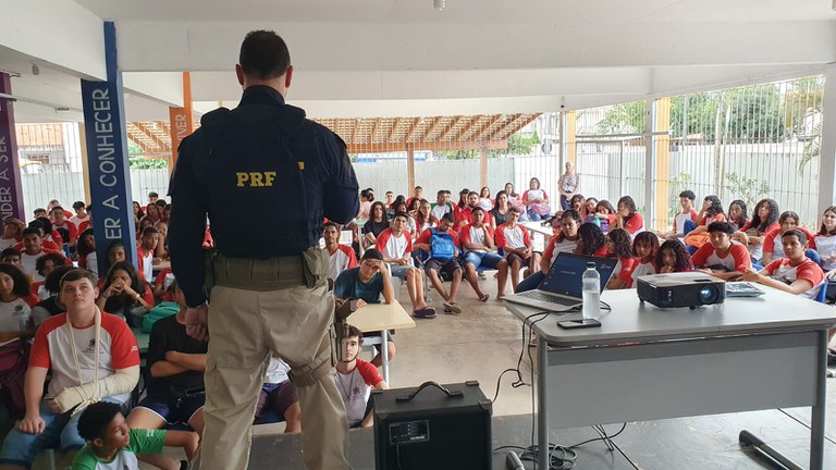 Foto-Educacao para o transito em escolas.jpg