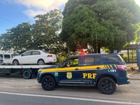 PRF recupera veículo furtado em São Mateus/ES