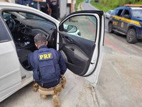 PRF recupera veículo roubado na Serra/ES