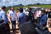 PRF participa de visita em obras federais no ES com Ministro de Transportes