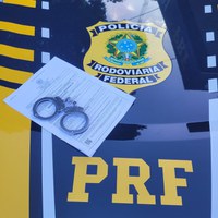 PRF prende menor foragido na Serra/ES