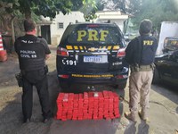 Operação conjunta da PRF e PC/ES resulta em apreensão de 100 kg de maconha
