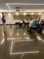 PRF realiza palestra sobre segurança no trânsito no Hotel Senac em Vitória/ES