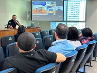 PRF realiza palestra sobre transporte escolar para gestores públicos com foco em segurança e alinhamento de estratégias