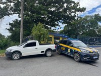 PRF recupera dois carros roubados durante fiscalizações na BR-101 no Espírito Santo