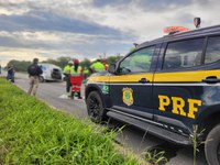 PRF detém suspeito de roubar carro horas após o crime em Serra