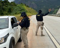 PRF participa da Operação Alerta Lilás e cumpre mandados de prisão no Espírito Santo