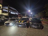 PRF recupera dois carros roubados no intervalo de 30 minutos em Venda Nova do Imigrante