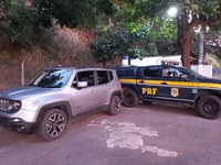 PRF recupera veículo roubado em fiscalização na BR 101 em Cachoeiro de Itapemirim