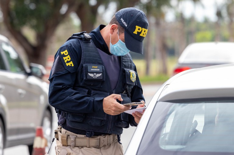 PRF divulga ocorrências registradas durante fiscalizações neste final de semana