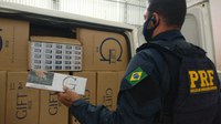 Carga de cigarros contrabandeados é apreendida em Cariacica