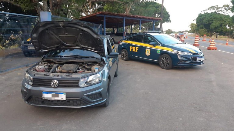 PRF recupera veículo clonado na BR 101, em Linhares/ES