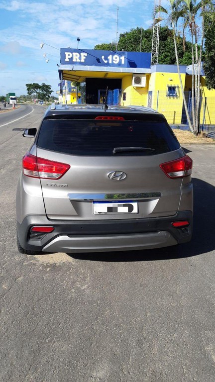 PRF recupera veículo clonado na BR 101, em Linhares