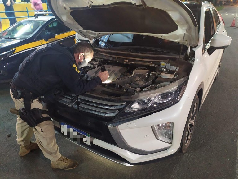 PRF recupera em Viana/ES um veículo roubado