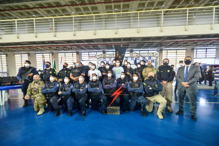 PRF PARTICIPA DE FORMATURA DA RONDA OSTENSIVA MUNICIPAL DE VITÓRIA