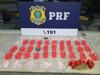 PRF apreende drogas, munições e detém três pessoas em Serra/ES