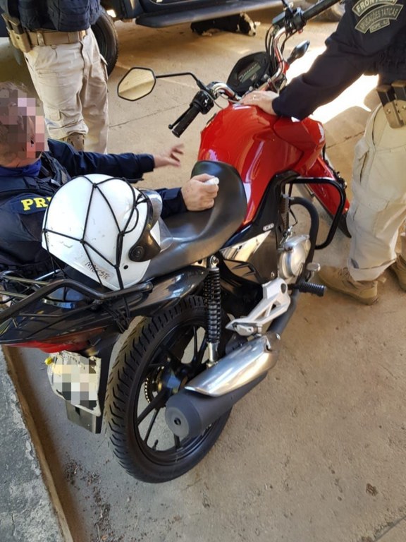 PRF recupera motocicleta adulterada na BR 101