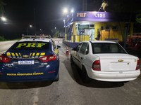 PRF recupera veículo furtado em Itapemirim/ES