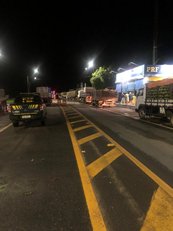 Motorista profissional é flagrado com cartela de rebite durante fiscalização em Linhares/ES