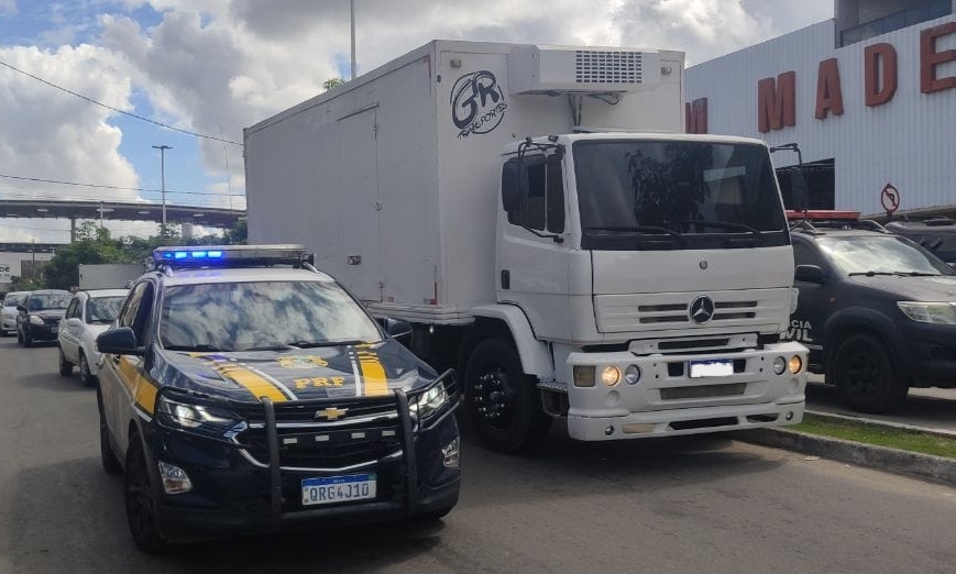 PRF recupera veículo na BR 101