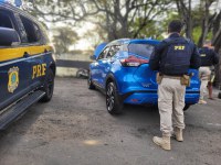 PRF recupera veículo com registro de roubo na BR-101, em Serra/ES