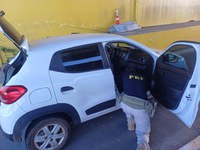Dois veículos roubados são recuperados pela PRF em Goiás
