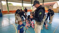 Semana Nacional do Trânsito: Projeto Educar PRF leva aprendizado e diversão a escolas de Guapó (GO)