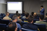 PRF em Goiás recebe palestra sobre combate ao trabalho escravo