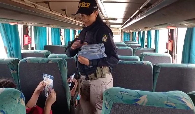 PRF alia educação à fiscalização para mudar o comportamento dos motoristas e passageiros no trânsito