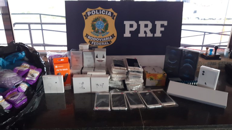 Apreensões de mercadorias do Paraguai nas rodovias federais, nas últimas 48 horas, chegam a cerca de meio milhão de reais