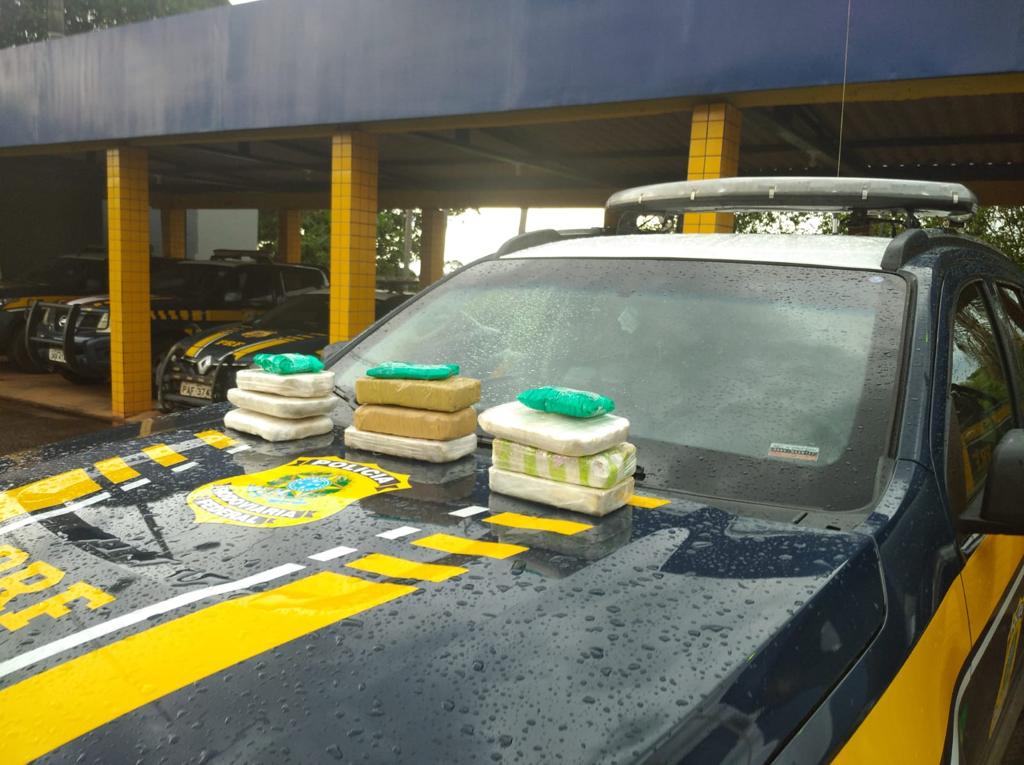 PRF em Jataí (GO) prende casal que levaria cocaína para a Paraíba