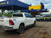 Homem sem CNH é preso em Anápolis (GO) com HILUX roubada.