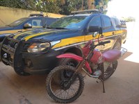 Dois veículos recuperados pela PRF em um único dia