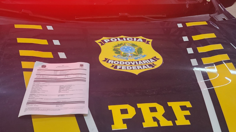 Bone White Simple Still Growing Desktop Wallpaper (1).png