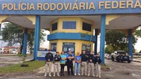 Integrantes do MOAB e Policiais Rodoviários Federais em frente à UOP 01, em São Luís (MA)