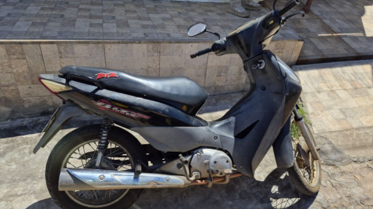 Motocicleta recuperada.