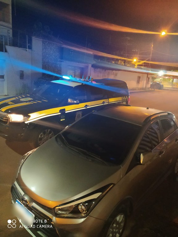 PRF aprende veículo