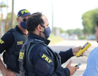 PRF flagra motociclista embriagado na BR-316