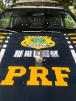PRF flagra motorista com maconha e comprimidos de anfetamina na BR-010