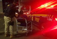 PRF socorre homem desorientado na BR-316, em Caxias/MA