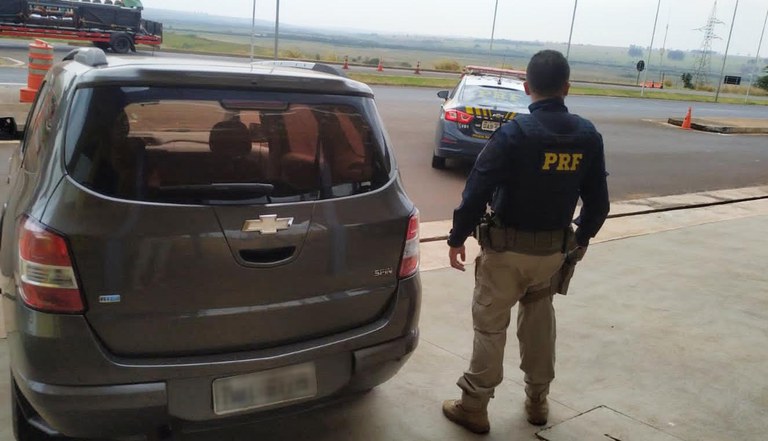 Veículo é recuperado em Eldorado (MS) horas após ser roubado no Paraná