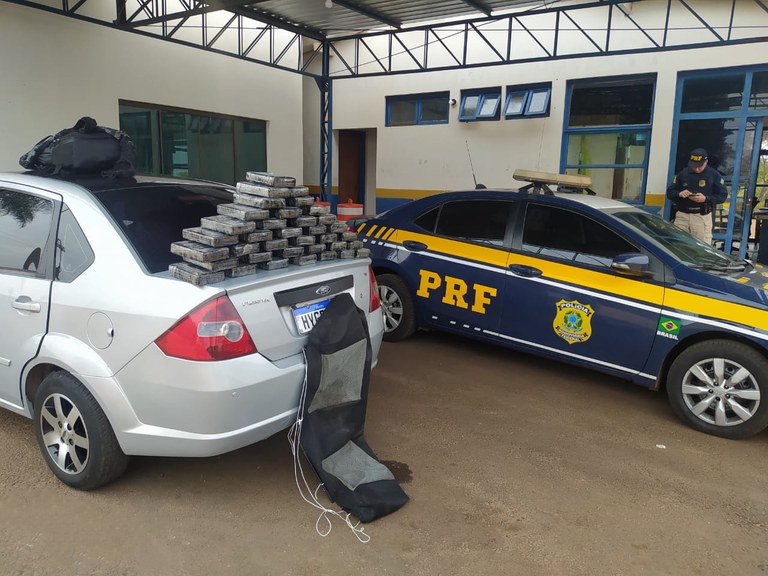 PRF apreende 39 Kg de cocaína em Ivinhema (MS)