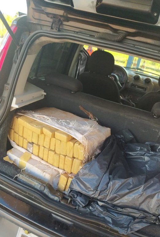 PRF apreende 207 Kg de maconha em Sidrolândia (MS)