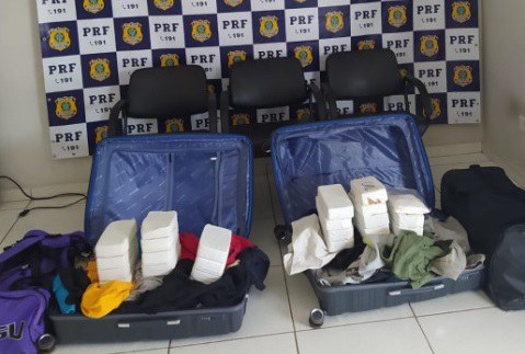 PRF apreende 22 Kg de cocaína em Ladário (MS)